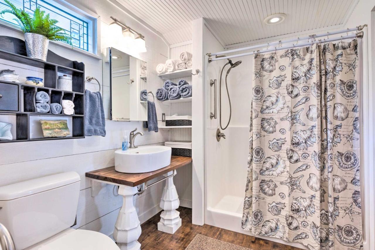 Historic Biloxi Bay Cottage With Beautiful View Ocean Springs Exteriör bild