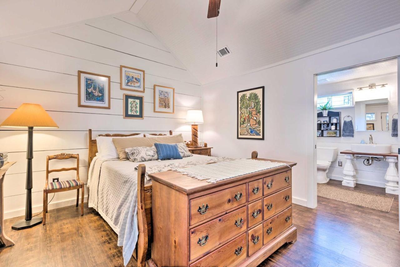 Historic Biloxi Bay Cottage With Beautiful View Ocean Springs Exteriör bild