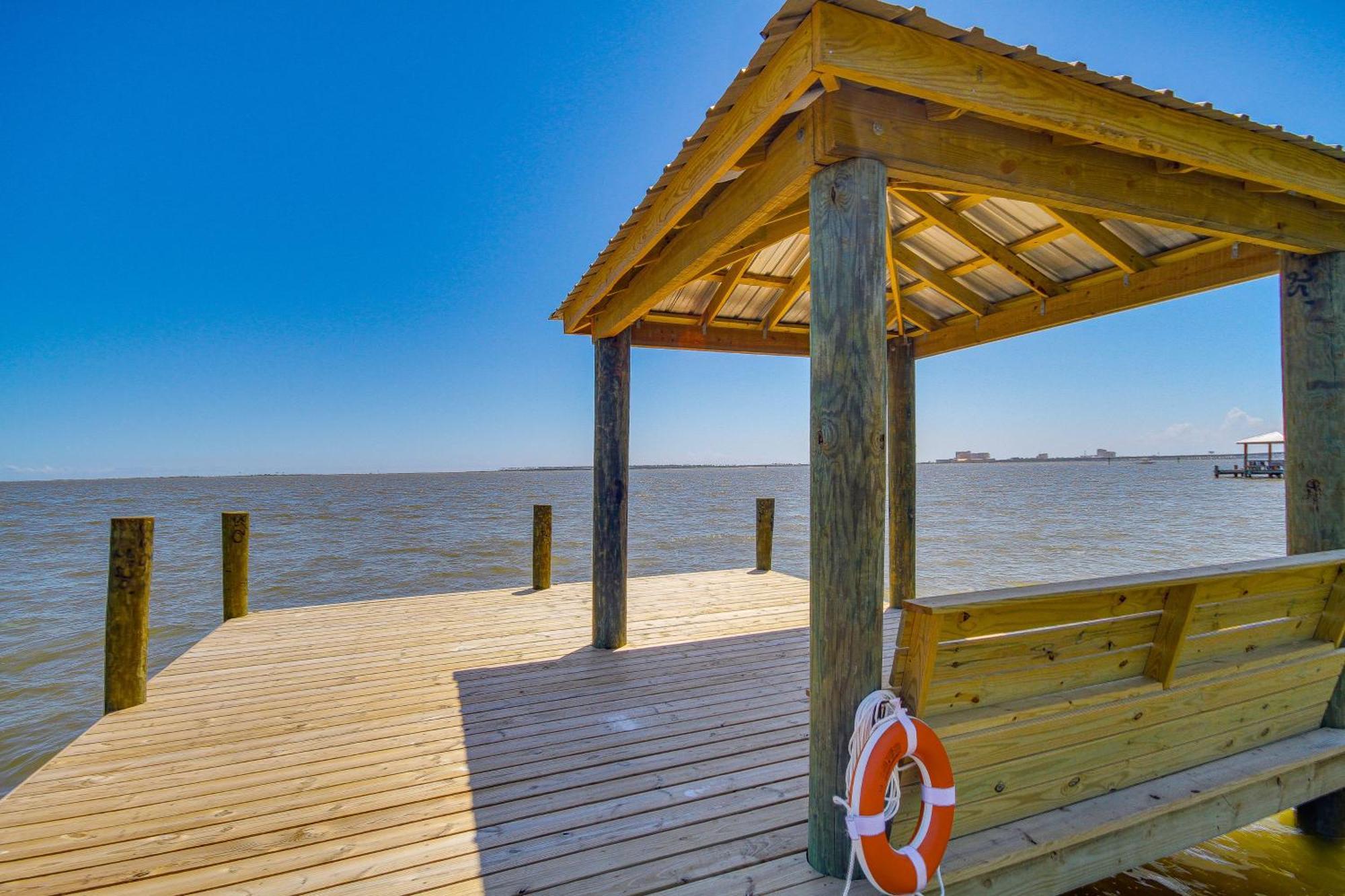 Historic Biloxi Bay Cottage With Beautiful View Ocean Springs Exteriör bild
