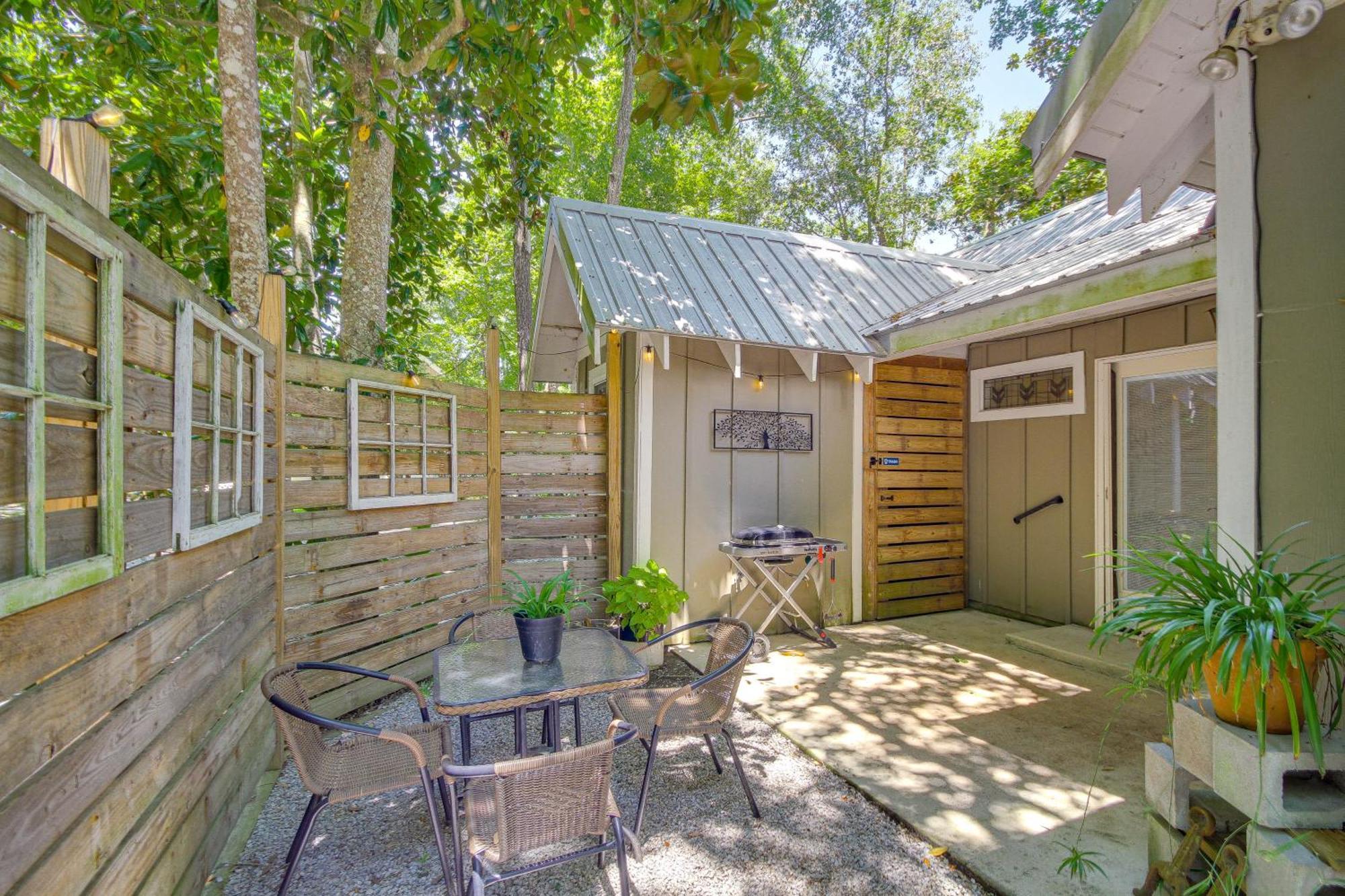 Historic Biloxi Bay Cottage With Beautiful View Ocean Springs Exteriör bild