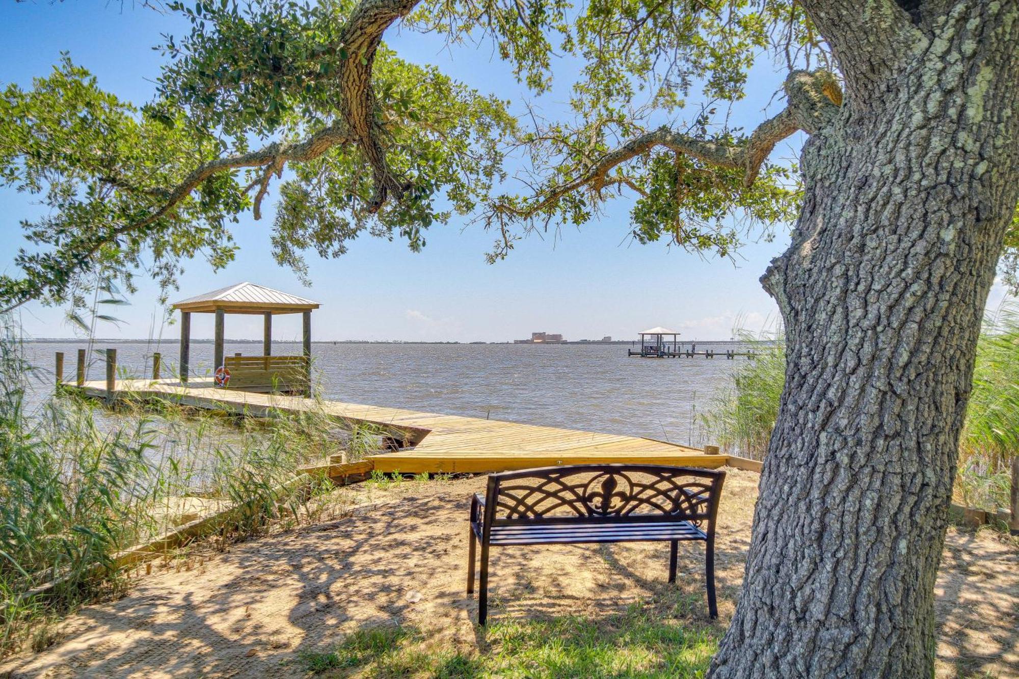 Historic Biloxi Bay Cottage With Beautiful View Ocean Springs Exteriör bild